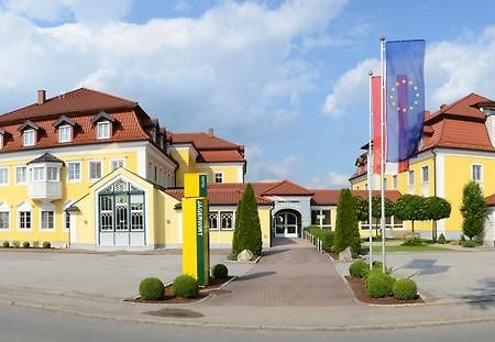 Gasthof Hotel Jaegerwirt Strasswalchen Zewnętrze zdjęcie