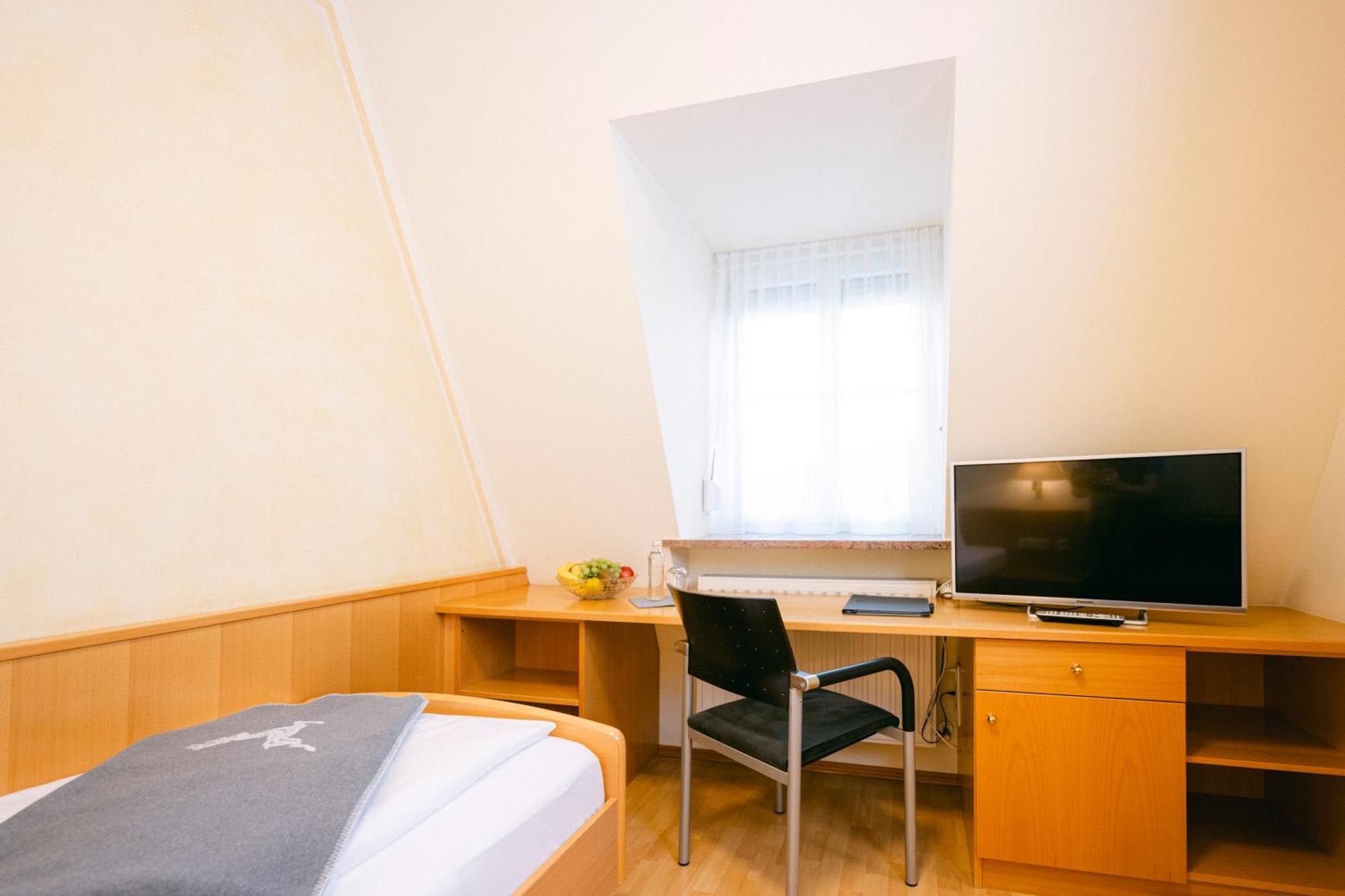 Gasthof Hotel Jaegerwirt Strasswalchen Zewnętrze zdjęcie